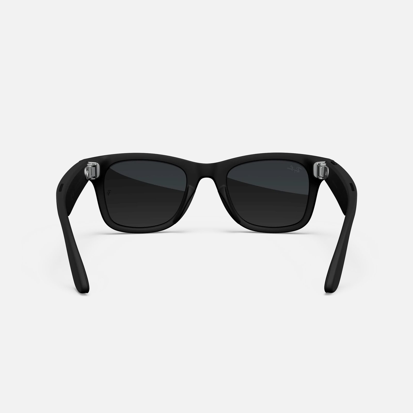 Розумні окуляри Ray-Ban Meta Wayfarer Matte Black/Charcoal Black S-M (RW4006 601ST350) OPEN BOX 4 Розумні окуляри Ray-Ban Meta Wayfarer Matte Black/Charcoal Black S-M (RW4006 601ST350) OPEN BOX - Зображення 4