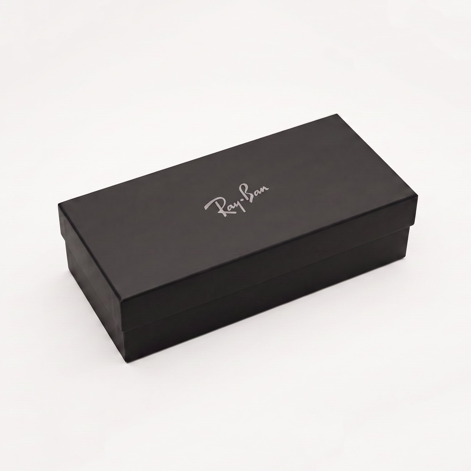 Зарядний кейс Ray-Ban Meta charging case для окулярів Gen 1 та Gen 2 (ARW0001AT 000001) 10 Зарядний кейс Ray-Ban Meta charging case для окулярів Gen 1 та Gen 2 (ARW0001AT 000001) - Зображення 10